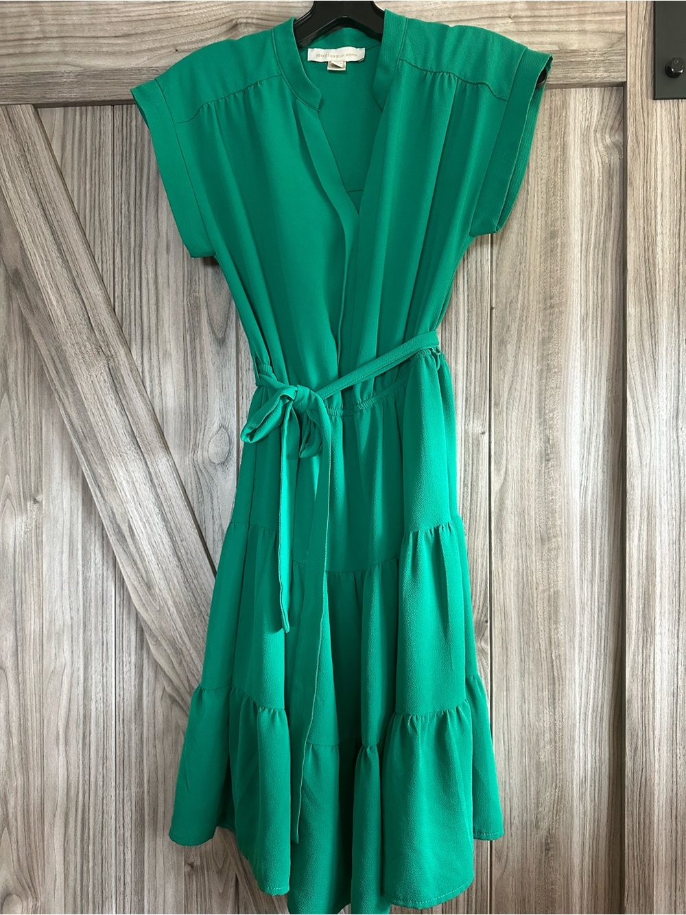 Monteau Los Angeles Emerald Green Tiered Dress Size XSmall